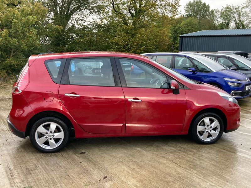 RENAULT SCENIC DYNAMIQUE TOMTOM 1.6 VVT 2010